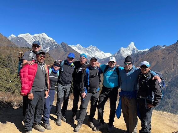 guide-crew-im-khumbu-trekking-in-nepal