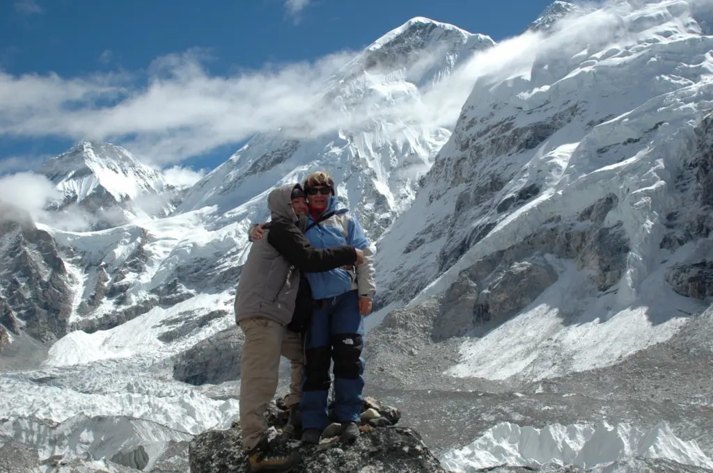Bijay-rai-ines-am-everest-basis-lager
